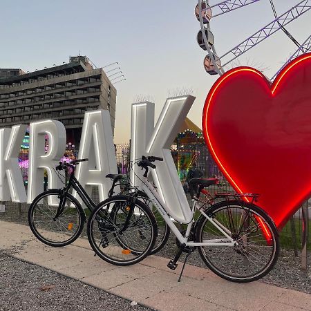 Jacuzzi & Bike Apartment, Krakow Luaran gambar