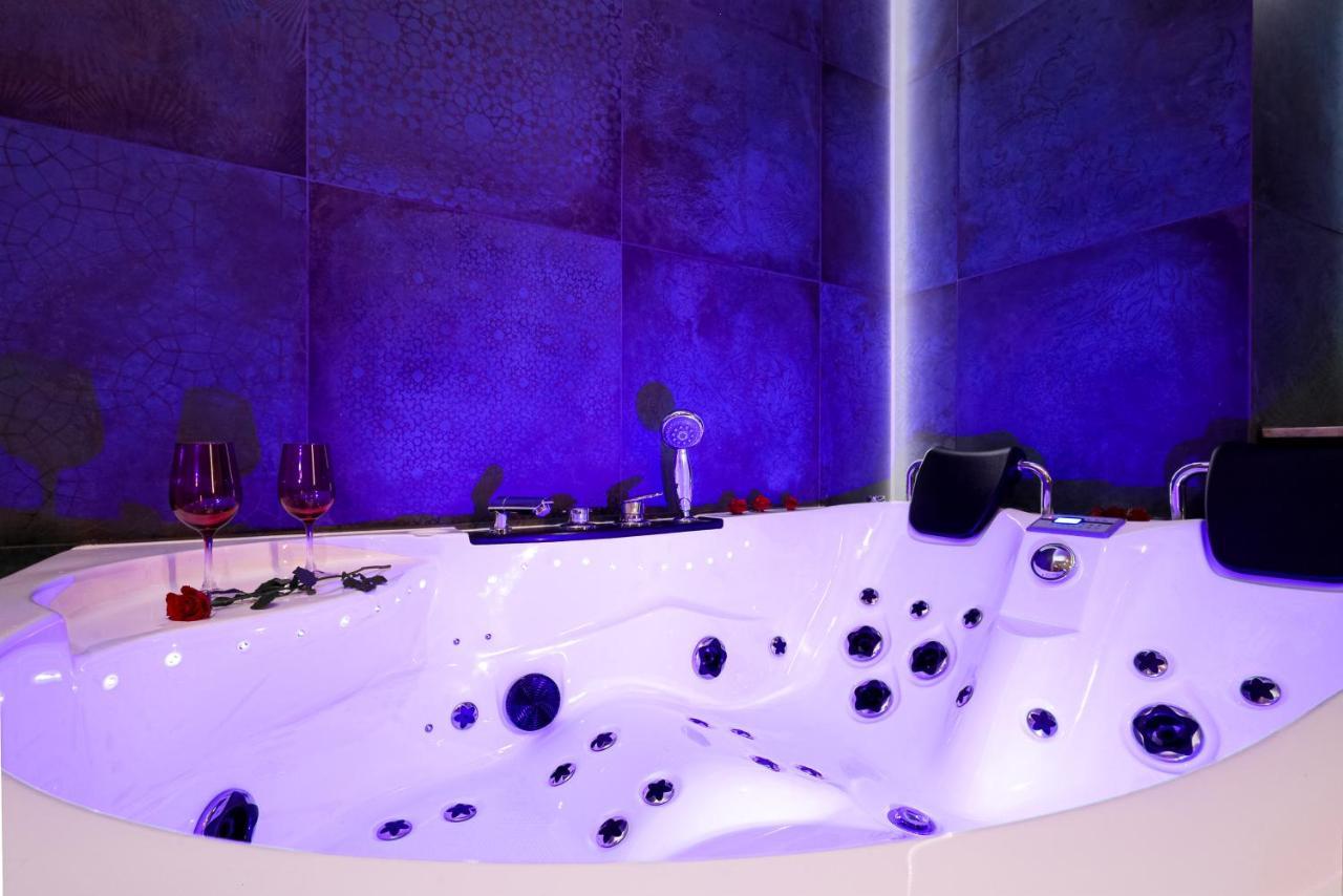 Jacuzzi & Bike Apartment, Krakow Luaran gambar